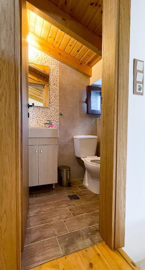Captain'S Memories Stylish Harbour Apartments Chalki Town Extérieur photo