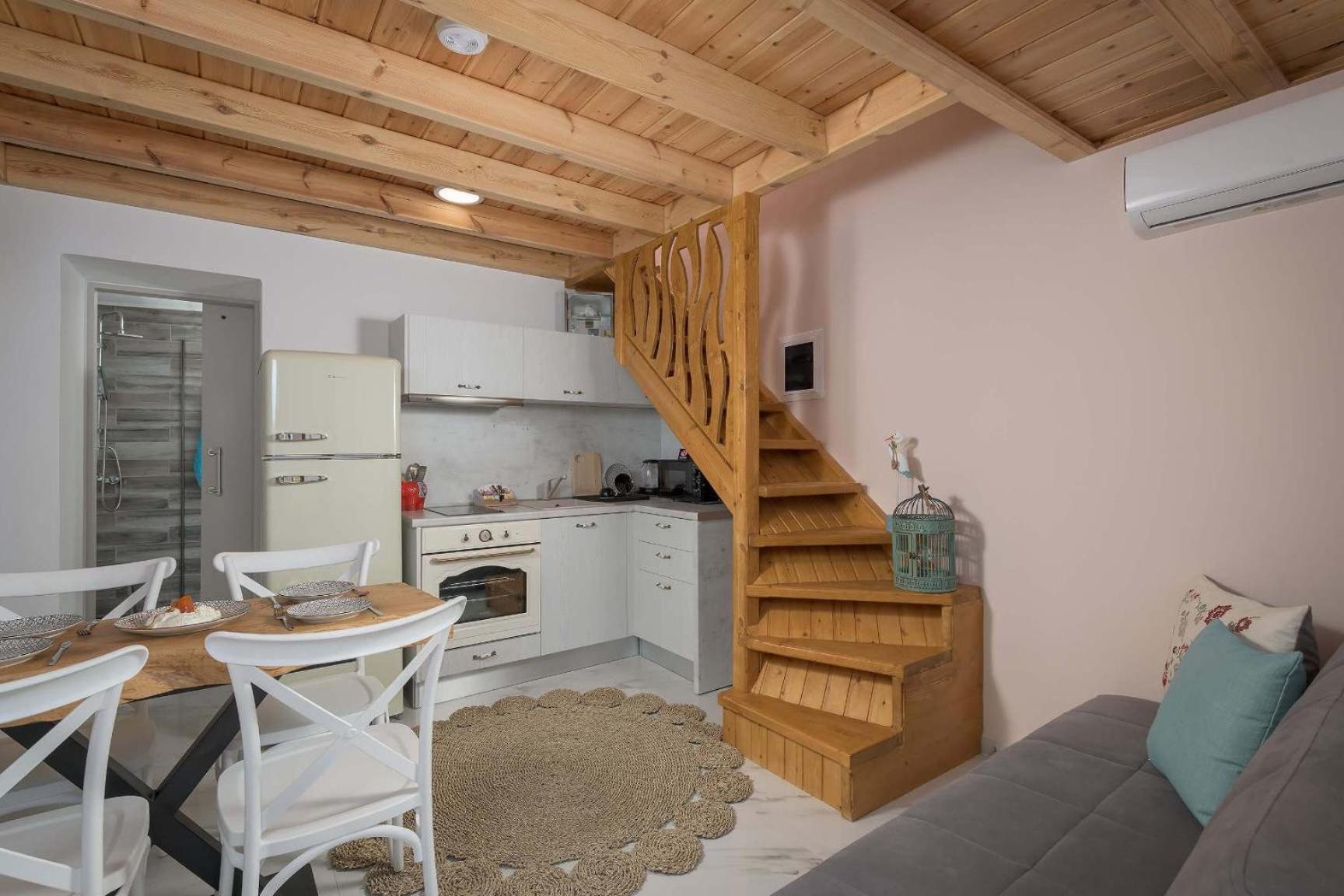 Captain'S Memories Stylish Harbour Apartments Chalki Town Extérieur photo